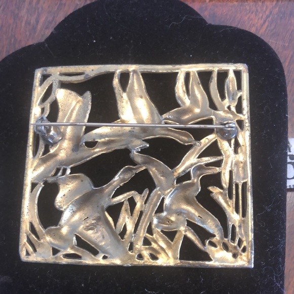 Geese Brooch - Picture 3 of 4